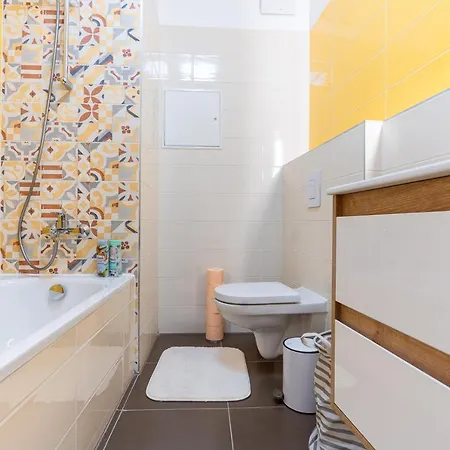 Апартаменты Modern & Newly Built With Private Garage Будапешт