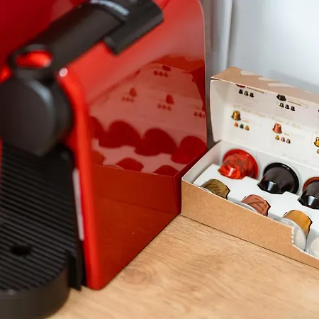 Modern & Newly Built With Private Garage Будапешт