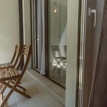 Apartamento Modern & Newly Built With Private Garage