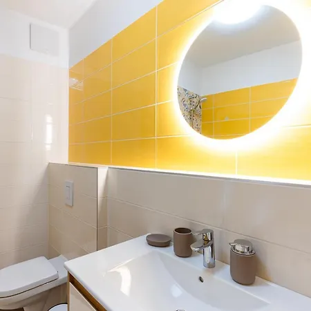Apartament Modern & Newly Built With Private Garage Budapeszt